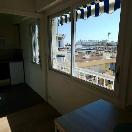 Beau Studio, Le Lerins Centre Juan-les-pins , 150m Des Plages *